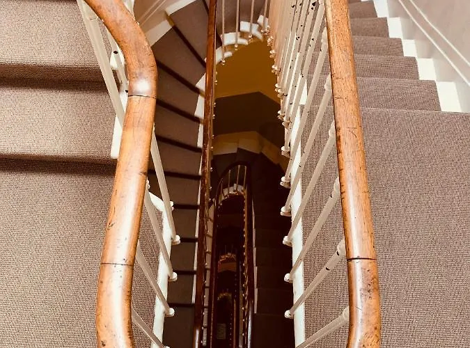 Du Theatre - Hypercentre 2*