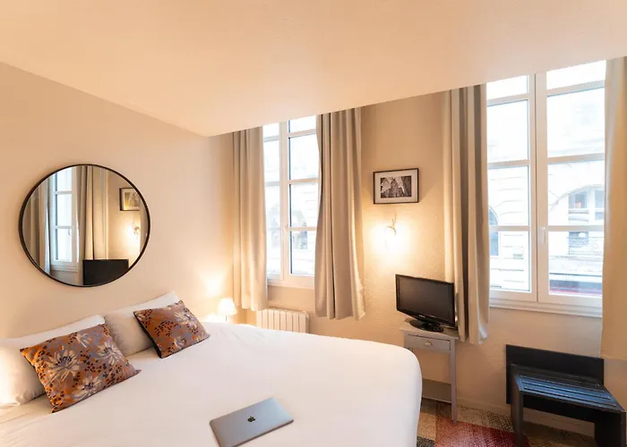 Du Theatre - Hypercentre Hotell 2*